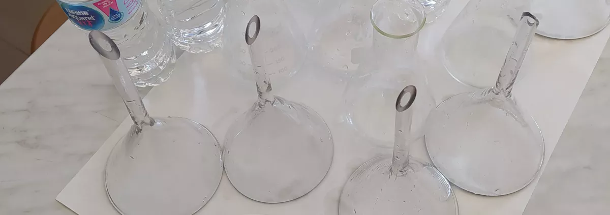 Example of analyzed bottles.